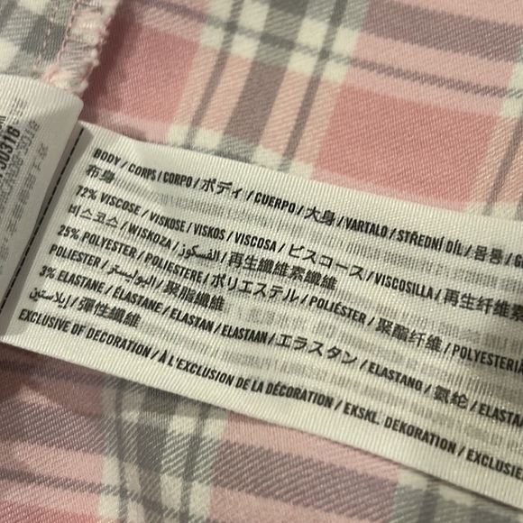 Hollister Crop Top.  Large.  Pink Plaid - Picture 9 of 10